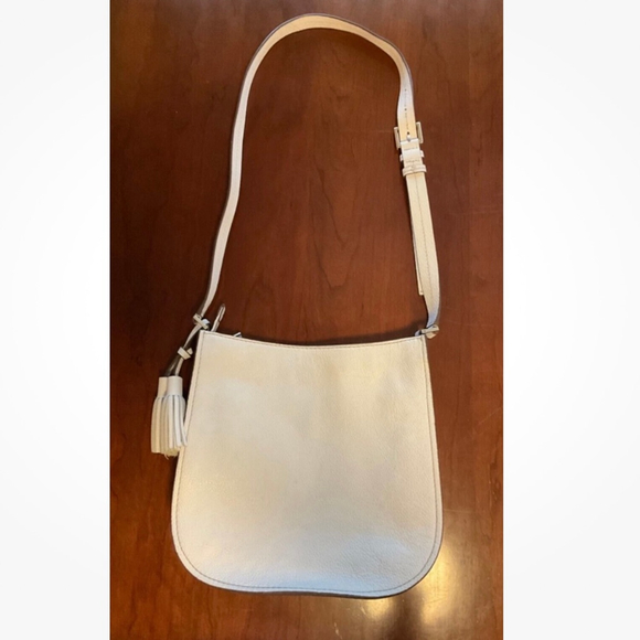Kate Spade NY Orchard Street
Hemsley Pebbled Leather Handbag
Bright White - Picture 5 of 16